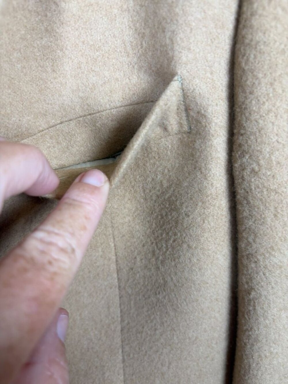 Jos. A. Bank 100% Camel Hair Sport Coat Blazer Men's 44R Camel 2 Button - Picture 3 of 11